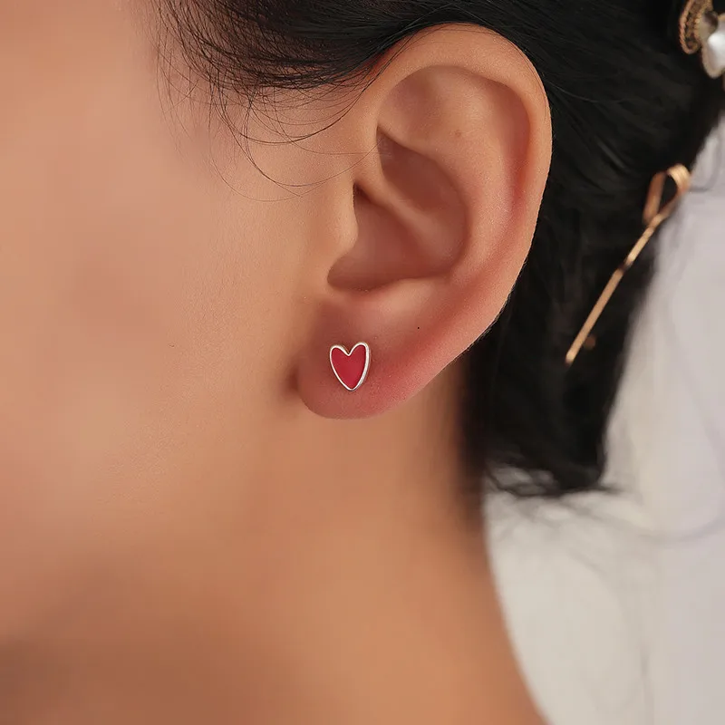 Броши с красной эмалью в виде серьги &quotлюбовь&quot серьги-гвоздики масляная