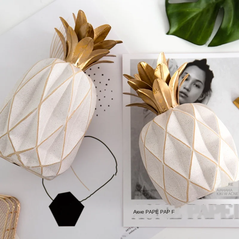 pineapple Figurines (16)