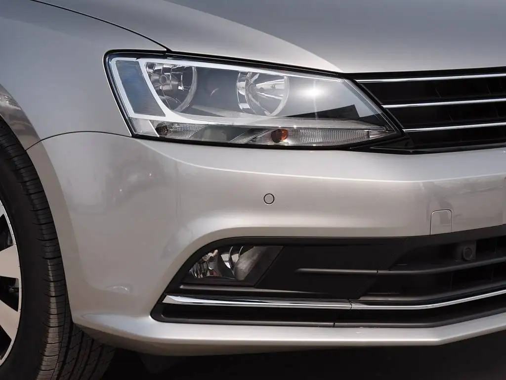 Right Side Headlight Cover For VW Jetta (Sagitar) 2019-2021 - Clear Plexiglass Lens Replacement