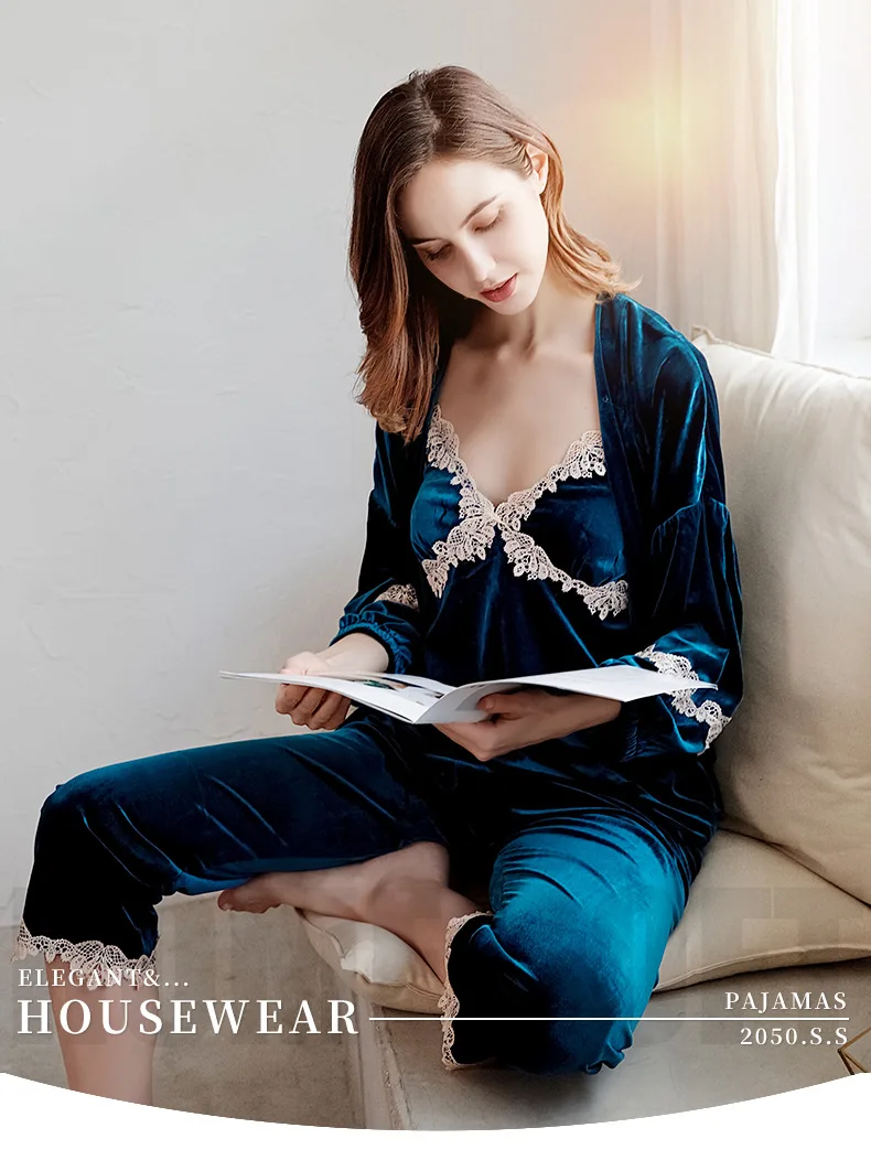 12061178447_1108131763