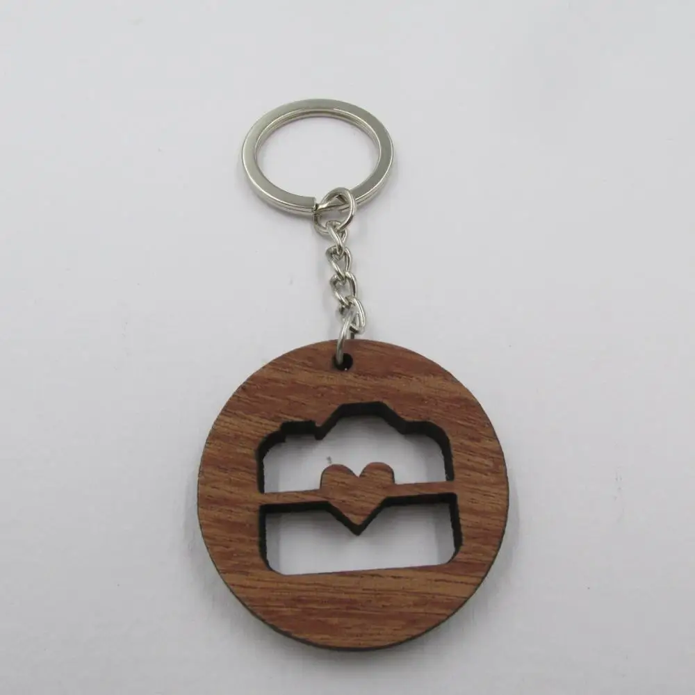 wood circle heart Брелок с камерой деревянный подарок для друга папы сестры деревянный брелок для ключей подарки для фотографа - Цвет: wood circle heart