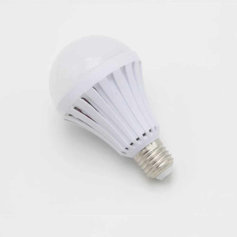 LED Smart Emergency Bulb E27 5w 9W 12W Led Emergency Light AC220V Rechargeable Battery Lighting Lamp for Outdoor Lighting Bombil 3