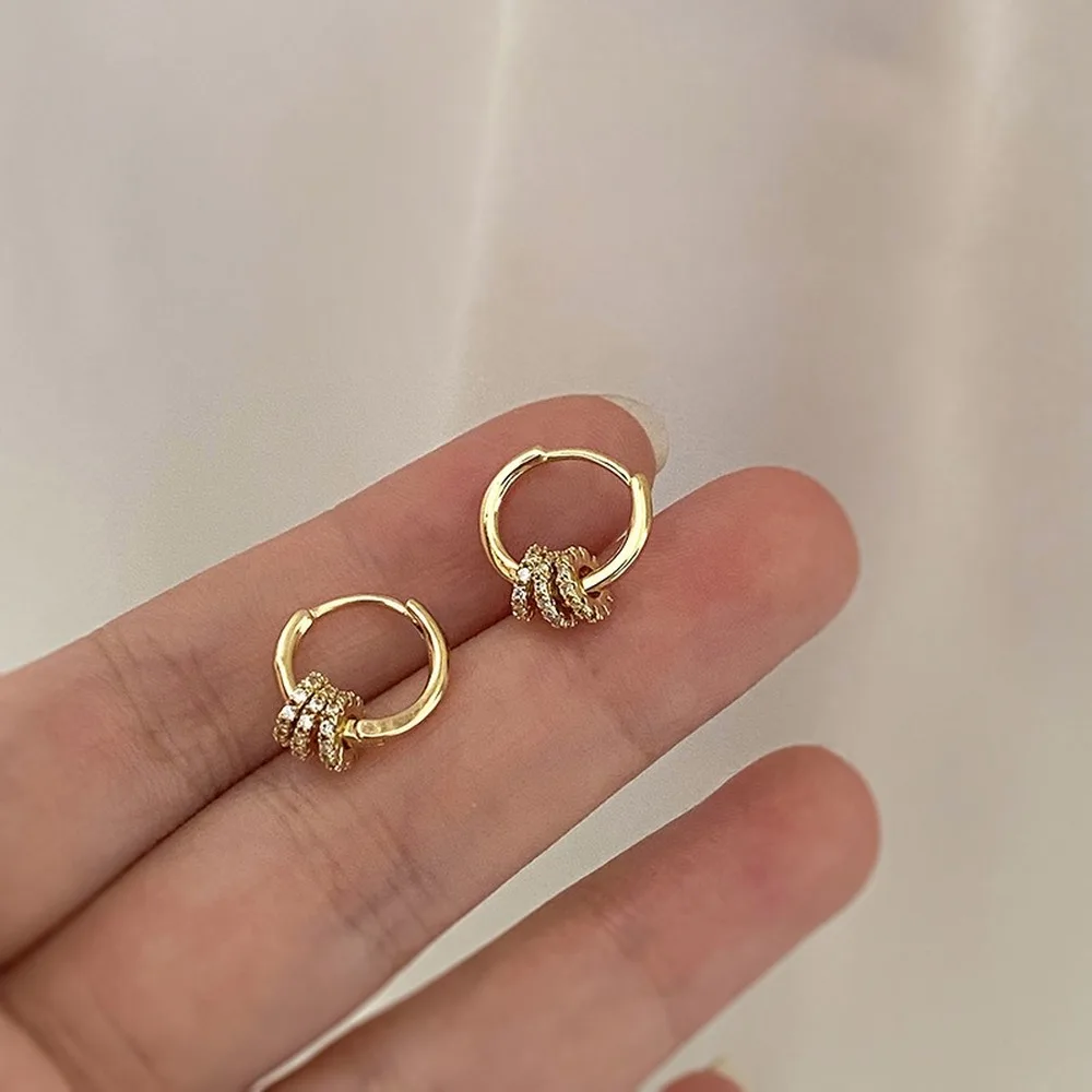 2021 Korean New Geometric Small Hoop Earring for Women Shiny Cubic Zircon Metal Ring Clasp Simple Earrings Fashion Jewelry | Украшения и