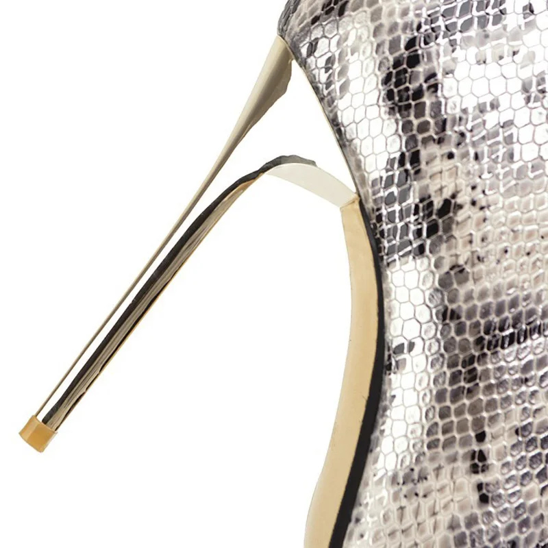 12084392642_1390563750