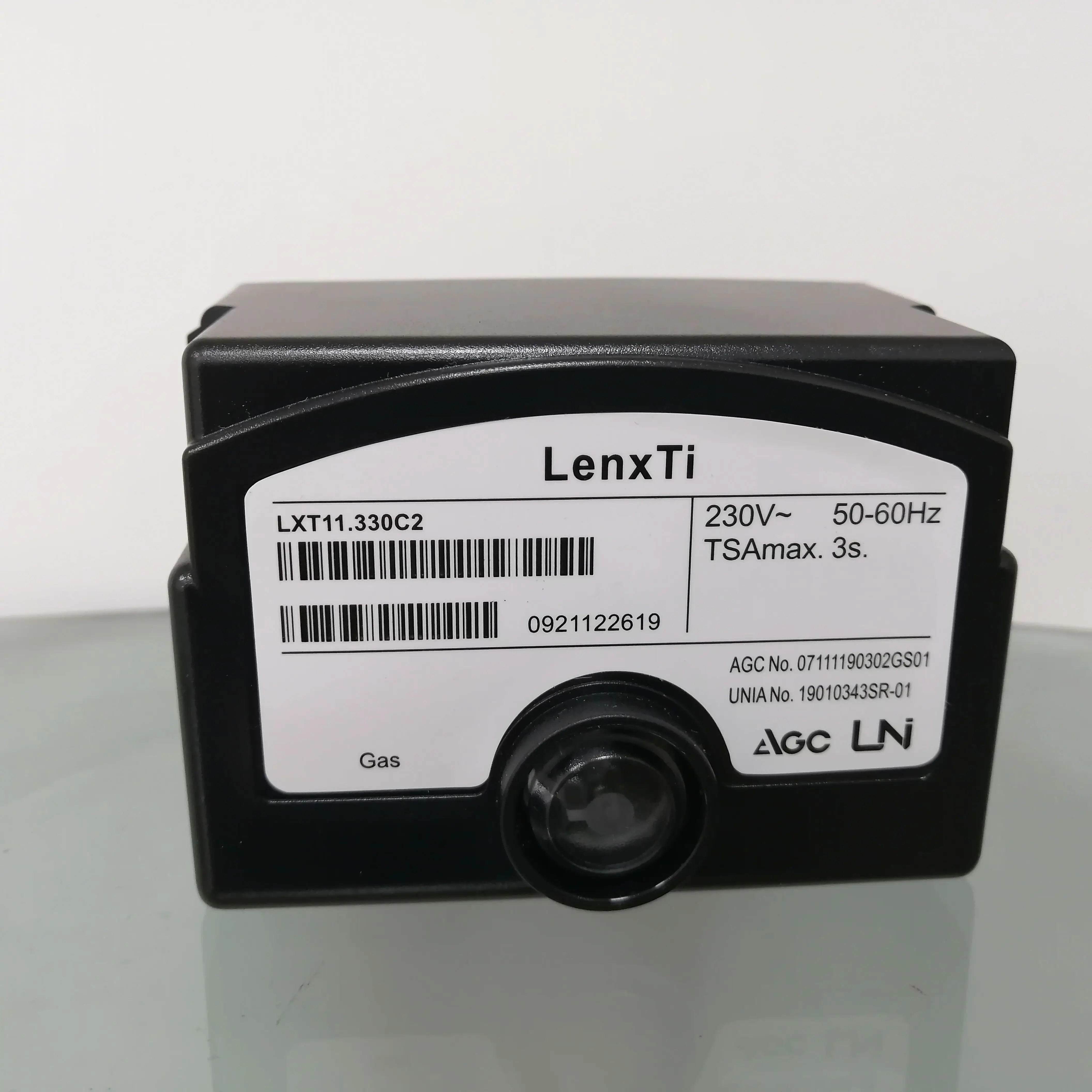 lenxti-program-controller-lme11330c2-lme11230c2-lxt11330c2-1-stage-gas-burner-controller