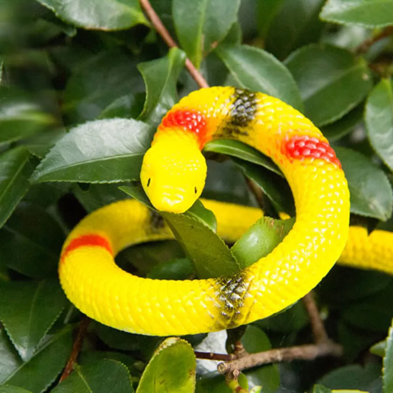 

Simulation Rubber Snake Fake Artificial Faux Snake Model Toy Simulation Soft Snake Deceives New Strange Fun Toy 68cm Party Toys