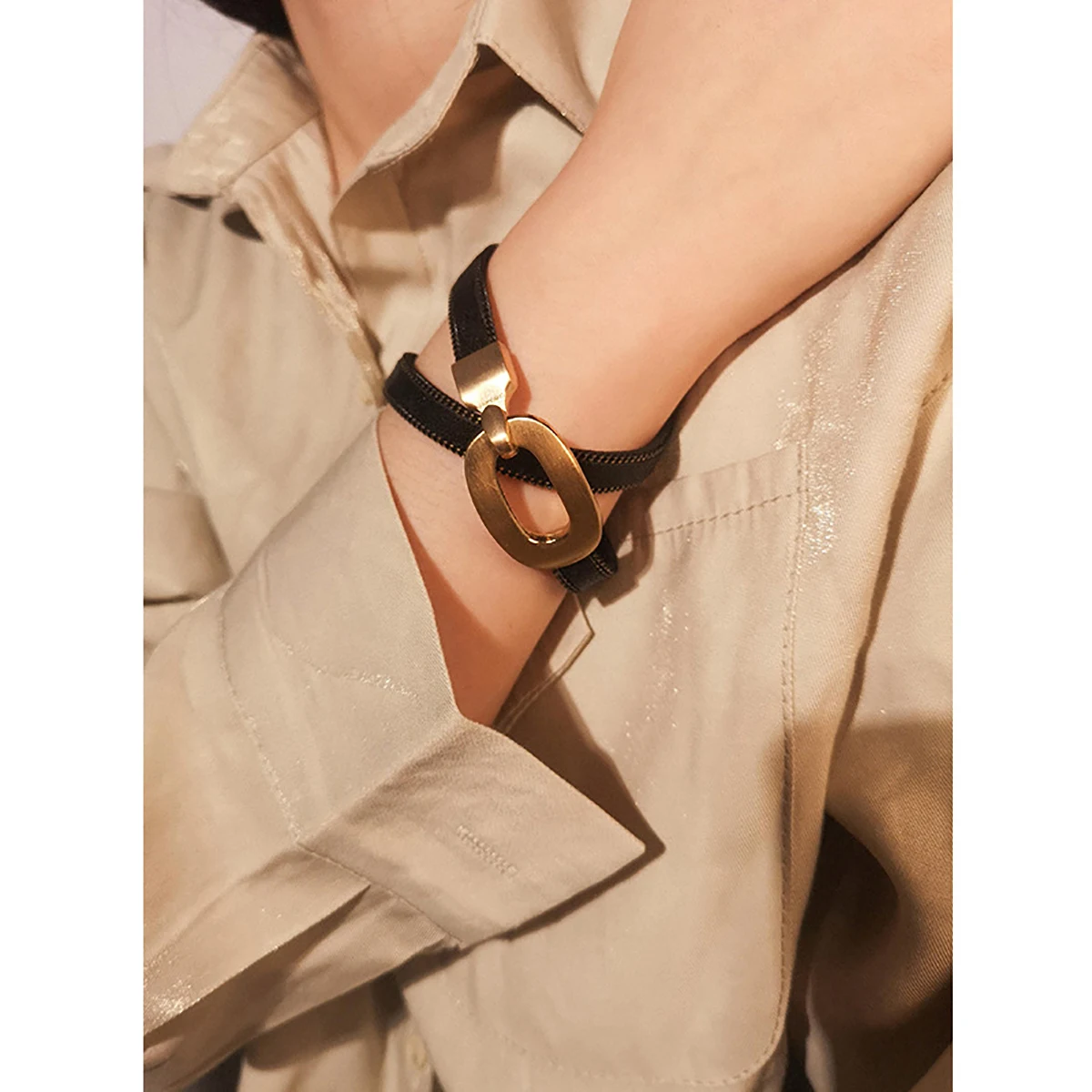 Punk Black PU Leather Belt Shape Choker Women Necklaces Hiphop Metal Clasp Clavicle Chain Necklace - Image 3