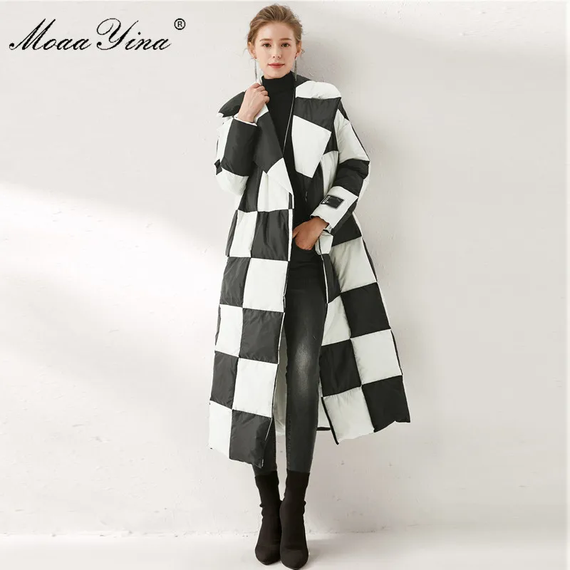 MoaaYina, высокое качество, Женское зимнее подиумное пальто, элегантное, белое, утиный пух, длинное, сохраняет тепло, черный, белый, в клетку, пуховик, верхняя одежда - Цвет: Черный