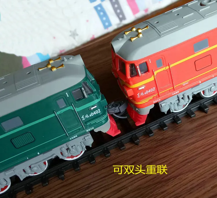 

Green Train Track Train Model Electric Toys Train Model Camera Track Dongfeng 4B Locomotive
