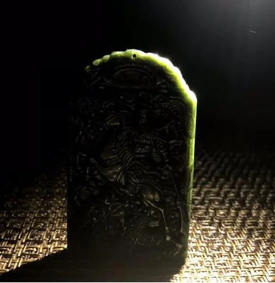 Натуральный китайский темно-зеленый нефрит мужской кулон ожерелье ювелирные изделия подарок драгоценный камень