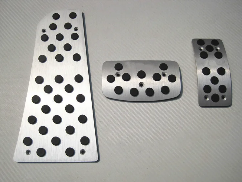 

Car Accessory For MITSUBISHI PAJERO/Pajero SPORT Fuel Brake Foot Rest AT Pedal Plate Accelerator Pad Sticker Styling