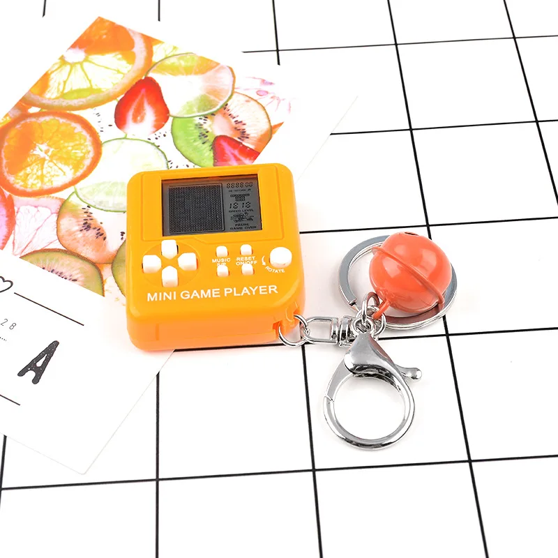 New Mini Classic Game Keychain Men Retro Nostalgic Children's Handheld Toy Tetris Key Chain Bell Car Key Ring Bag Charms Trinket - Цвет: Цвет: желтый