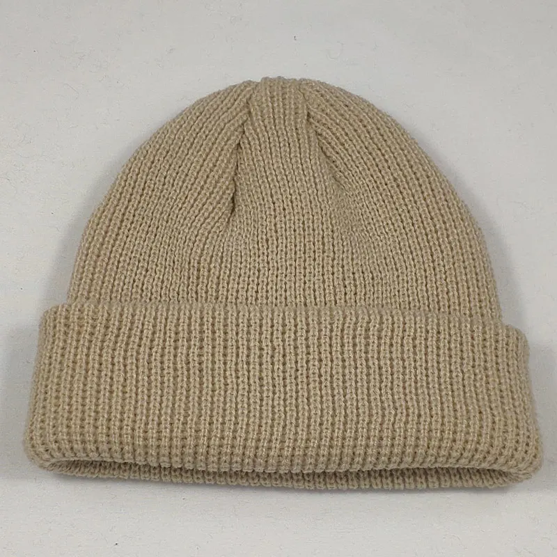 beige wooly hat