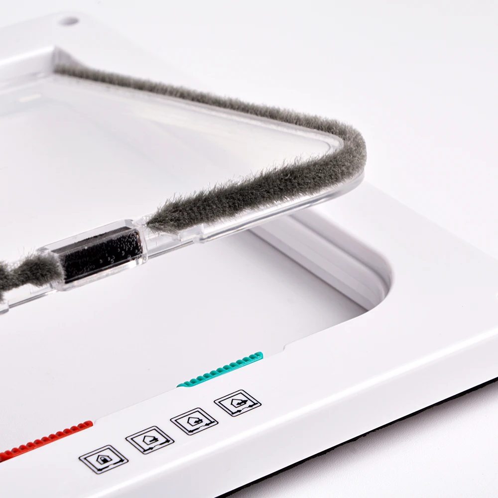 6447-aa3fa3.jpg Puerta inteligente para mascotas con cierre de seguridad de 4 posiciones, Incluye interruptor de control de dirección.