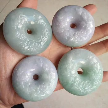 

A Goods Jade Jade Flower Pendant with Natural Rich Burmese Jade Pendant