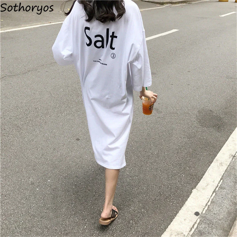 

Summer Women Nightgowns Simple O-neck Half Sleeve Sleepwear Over Knees Loose Personality Letter Sleepshirts Outwear M-3XL Lounge