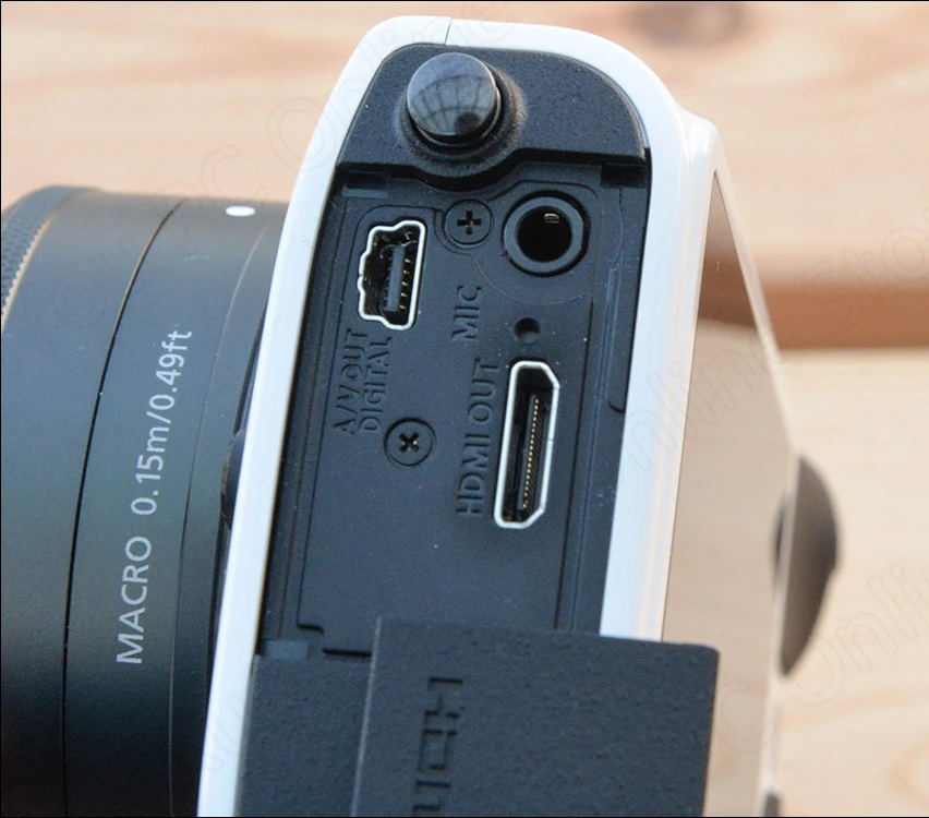 Бывшая в употреблении компактная цифровая беззеркальная камера CANON EOS M2 18 Мп Wi Fi