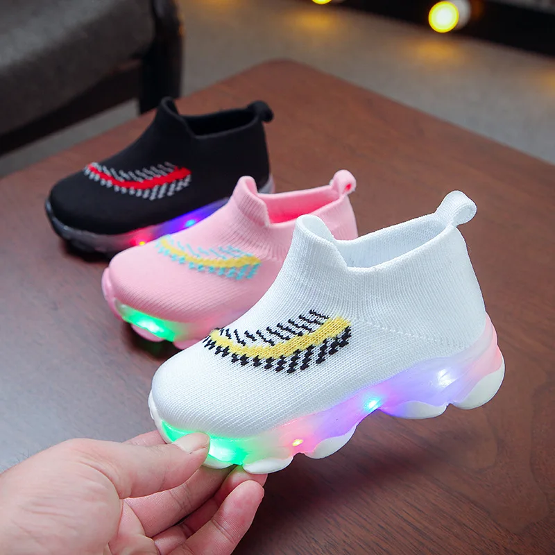 

Fashion high quality LED kids casual shoes sports breathable children sneakers Lovely solid infant tennis girls boys shoes