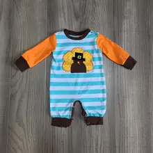 Осенне-зимняя одежда на День Благодарения для маленьких мальчиков; цвет оранжевый, синий; полосатый комбинезон для малышей; хлопковый комбинезон с длинными рукавами и рюшами