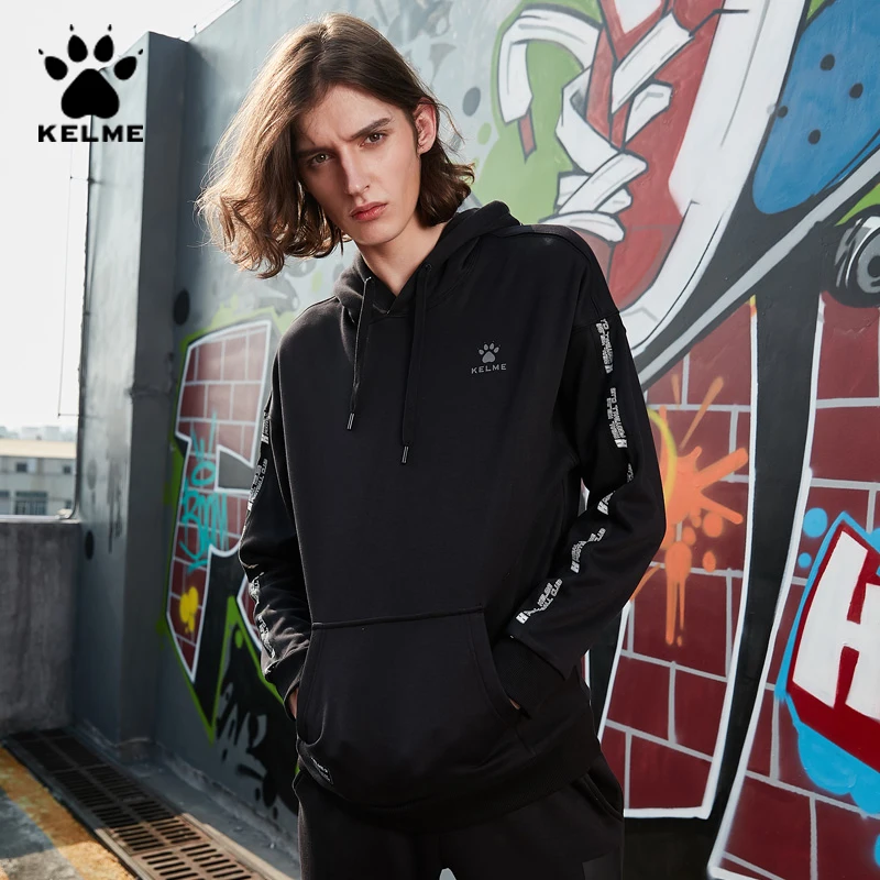 Мужская толстовка с капюшоном KELME черно белая в полоску принтом сбоку стиле хип