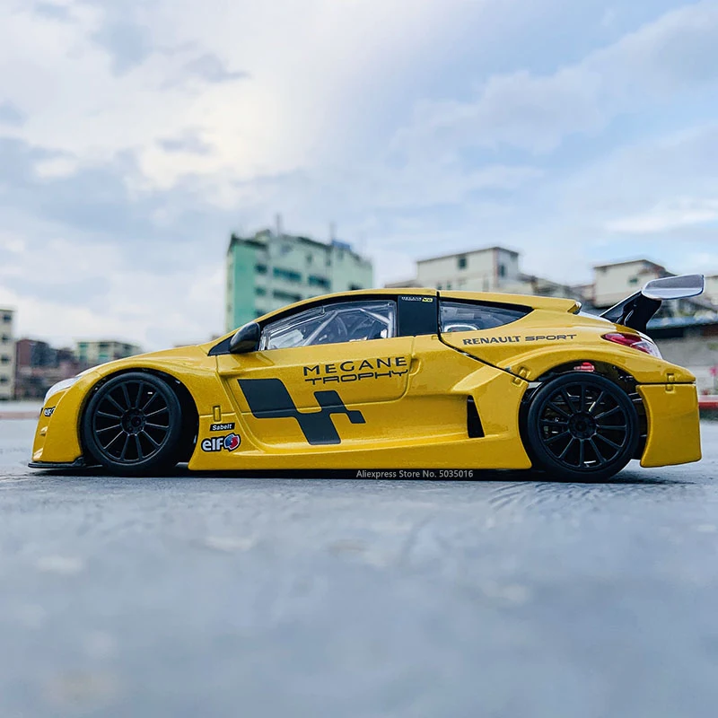 Bburago 1:24 Renault Megane скоростной путь моделирование сплава Модель автомобиля ремесла