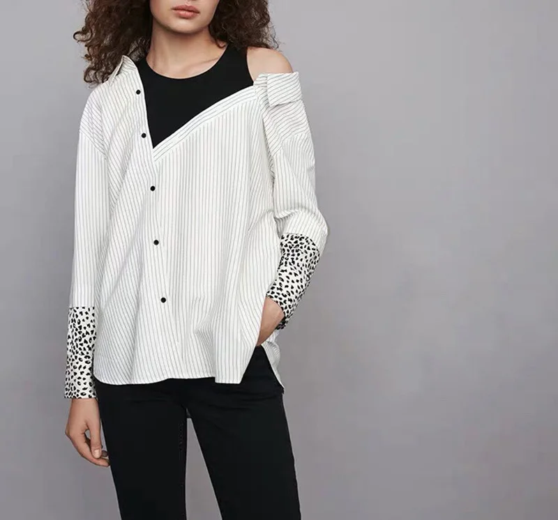 

Women Shirt 2019 Autumn New Contrast Splicing Off Shoulder Leopard Sleeve Irregular Shirt Top