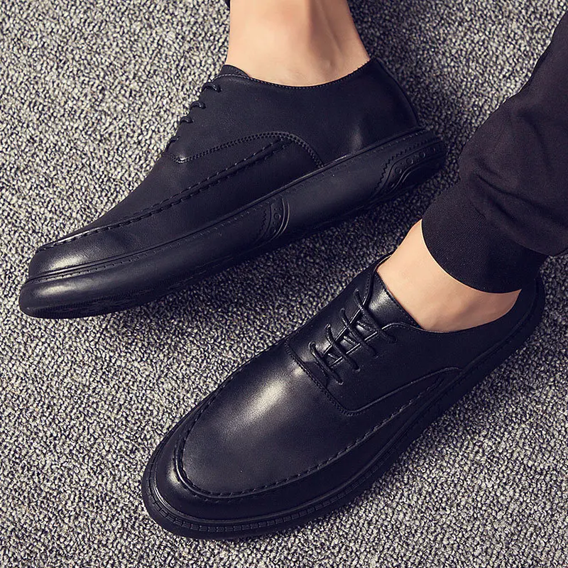 

Spring New Men Wedding Shoes Dress shoe Solid color Lace-Up Patent leather men business pointed toe shoes Non-slip Oxfords 452