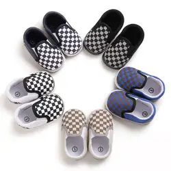 Обувь для новорожденных без застежки; обувь для новорожденных; модная обувь для новорожденных; обувь для малышей в клетку; обувь для