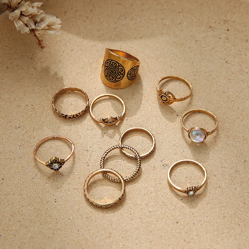 

Vintage Pattern Round Rings Set For Woman Gold Crystal Stone Jewelry Geometric Retro Fashion 2021 Trend Midi Rings Gift Party