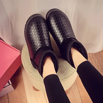 

2019 winter new leather waterproof snow boots women thickened plus velvet warm fashion short cotton shoes women's boots