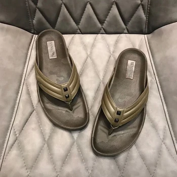 

French v vl 2020 new herringbone slippers men's sandals camouflage rivets rubber bottom antiskid top genuine leather package