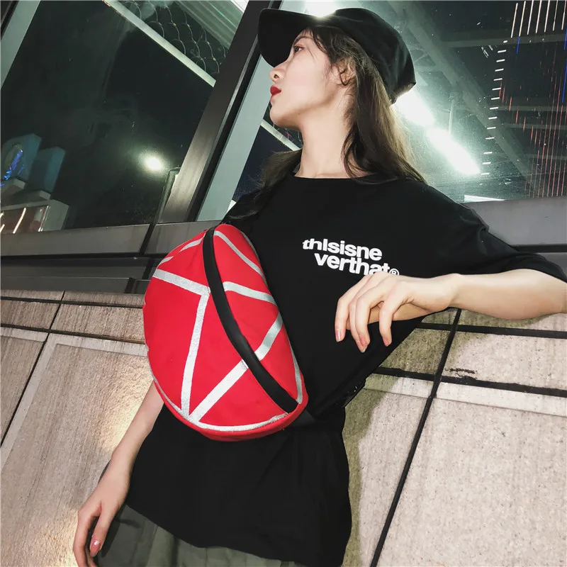 

Fashion Cool Multi-functional Chest Pack Street Cool Crossbody Bag Men And Women Couples Wallet Students Sports Sling Bag