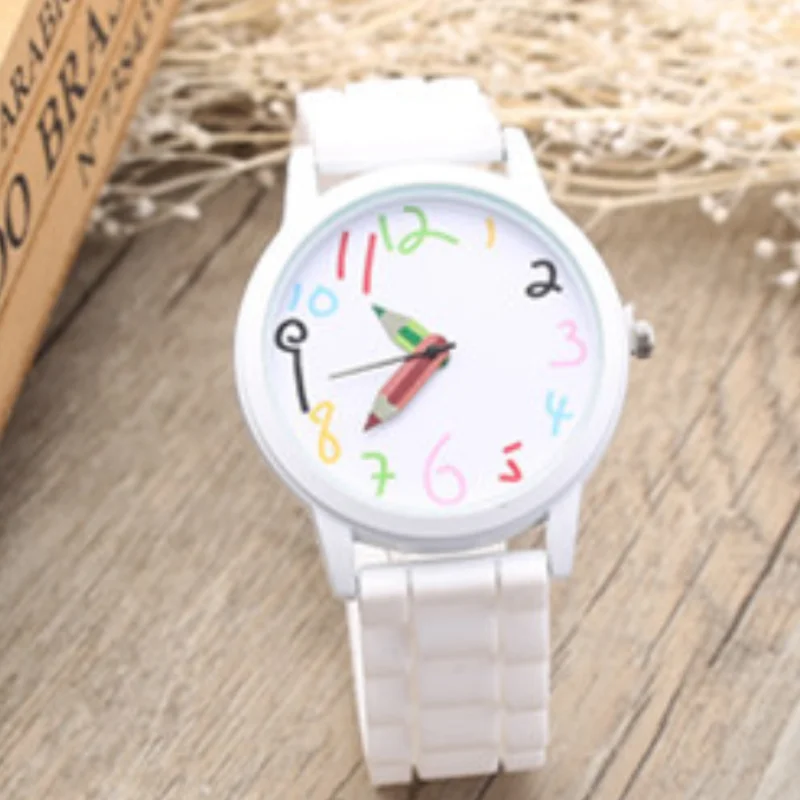 Часы женские кварцевые розовые с силиконовой стрелкой простые повседневные