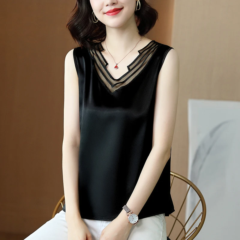 Korean Silk Women Tops Woman Satin Tank Top Women Elastic Lace Halter Top Plus Size Woman Sleeveless Silk Top Ladies Basic Tees