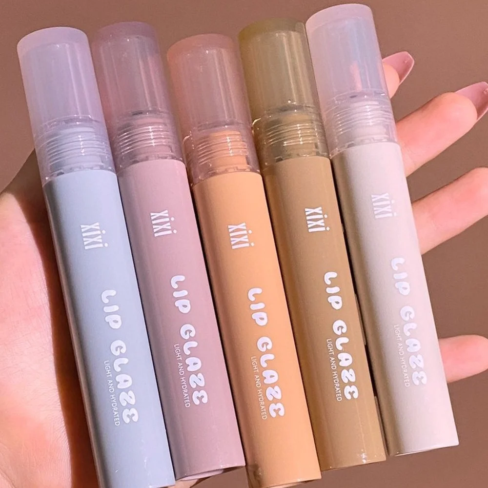 Глазурь для губ XIXI Velvet Matte имеет мелкую текстуру. Водостойкая антипригарная чашка