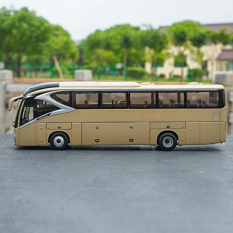 Оригинальный заводской литый под давлением 1:42 Xiamen Golden Dragon XML6129 модель навигатора