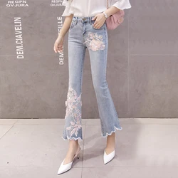 Stretchy plus size calças de brim femininas flare pérolas borlas flor bordado denim jeans magros mulher calças de cintura alta calças de brim mãe