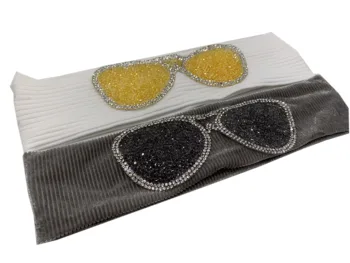 

p192007 Striped fabrics are combined with eyes to create fashionable headbands for women in the summer of 2019