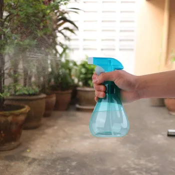 

2 piece spray bottle empty plastic bottle sprayer Refillable for cleaning, gardening feeding 500ml Alcohol Container blue green