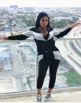 

Striped patchwork two pieces set Women Autumn Fashion Splicing Casual Hooded Zipper Coat Fitness Lounge Sportwear Joggers