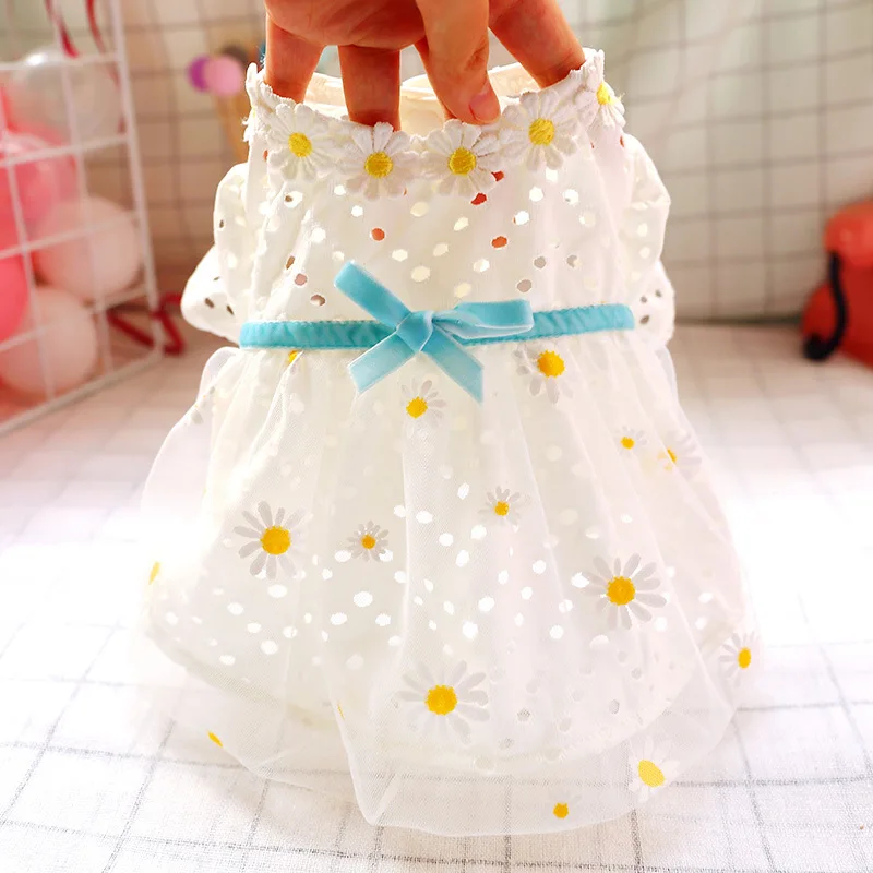 

Dog Dress Daisy Bubble Bow Spring Summer Pets Outfits Dog Clothes For Small Dog Party Dog Skirt Puppy Costume Pets New