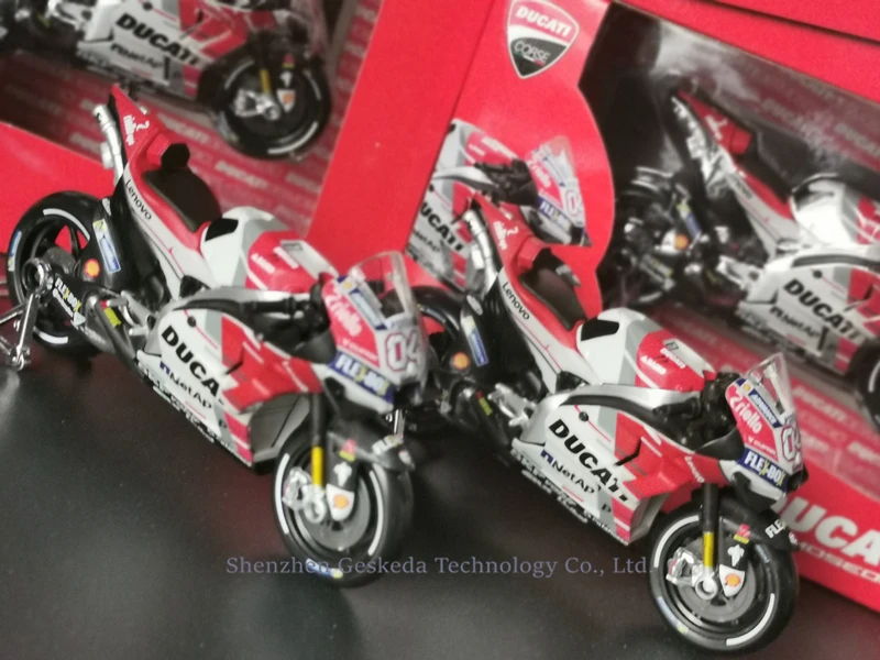 Maisto 1:18 Yamaha Заводская гоночная команда NO: 46 оригинальная Авторизованная модель мотоцикла из сплава игрушка автомобиль коллекция подарков