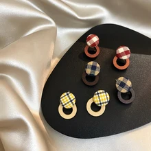 Простые клетчатые круглые серьги-гвоздики с пуговицами, сетчатые тканевые деревянные геометрические круглые серьги, аксессуары для милых девушек, подарки