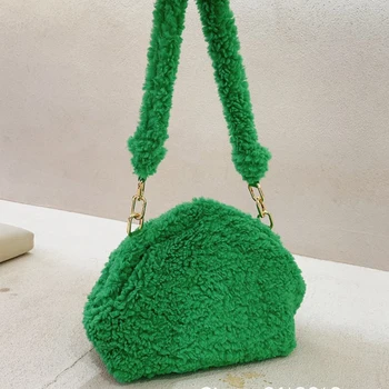 Sac à main en fausse fourrure