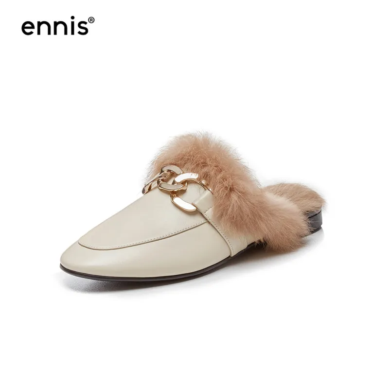 ENNIS/Брендовые женские шлепанцы из натуральной кожи; тапочки на низком каблуке с натуральным кроличьим мехом; модная металлическая цепочка; теплые плюшевые женские тапочки; M994 - Цвет: Beige
