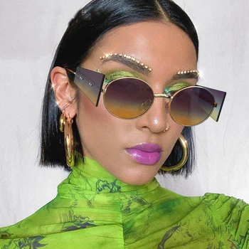 

2020 new woman fashion trend All-match sunglasses men punk steam round gradient color cool sunglasses UV400 Oculos De Sol