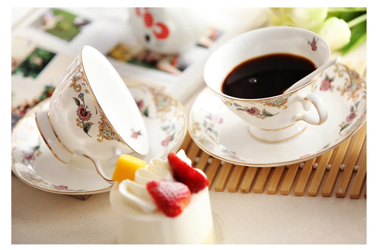 Ceramic Coffee Cups Set European Small Luxury Bone china Afternoon Tea set Flower Tea Cup & Saucer Household Kitchen accessories