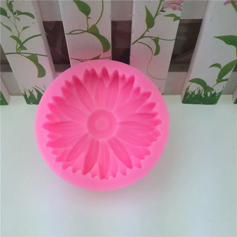 

Sunflower Flower Large Chrysanthemum Shape Fondant Silicone Baking Mold Cake Chocolate Drop Glue Decorative Mold