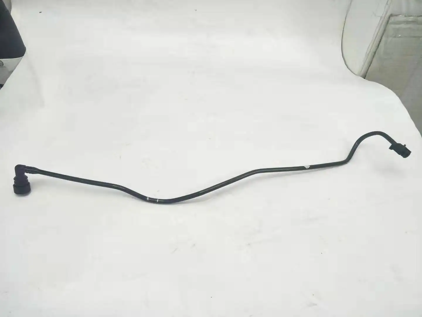 Radiator Coolant Hose- Upper For Land rover LR2 3.2