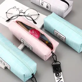 

Small Fresh And Large Capacity Square Creative Character Character Writing Hanging Rope Pencil Bag Students Portable Pencil Bag